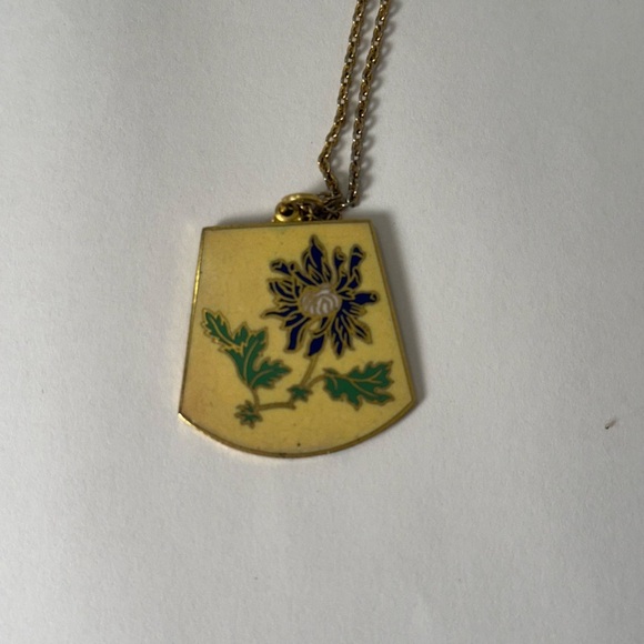 Set Of Two Vintage Necklaces Heart And Cloisonné - Picture 2 of 7